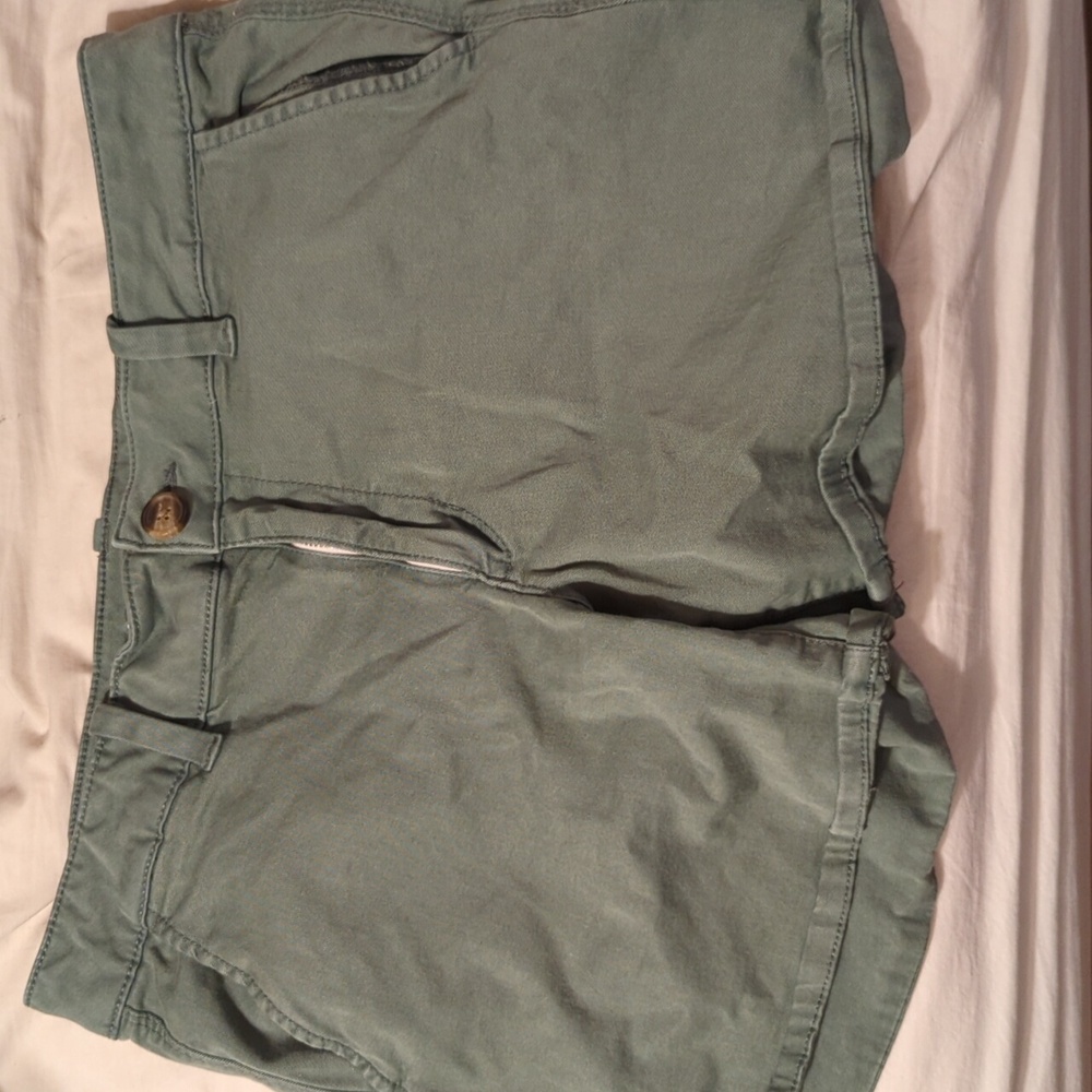 AEO Midi shorts, twill